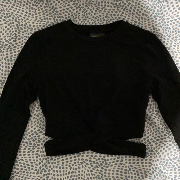 Sommer Ray long sleeve crop top - Picture 3 of 6